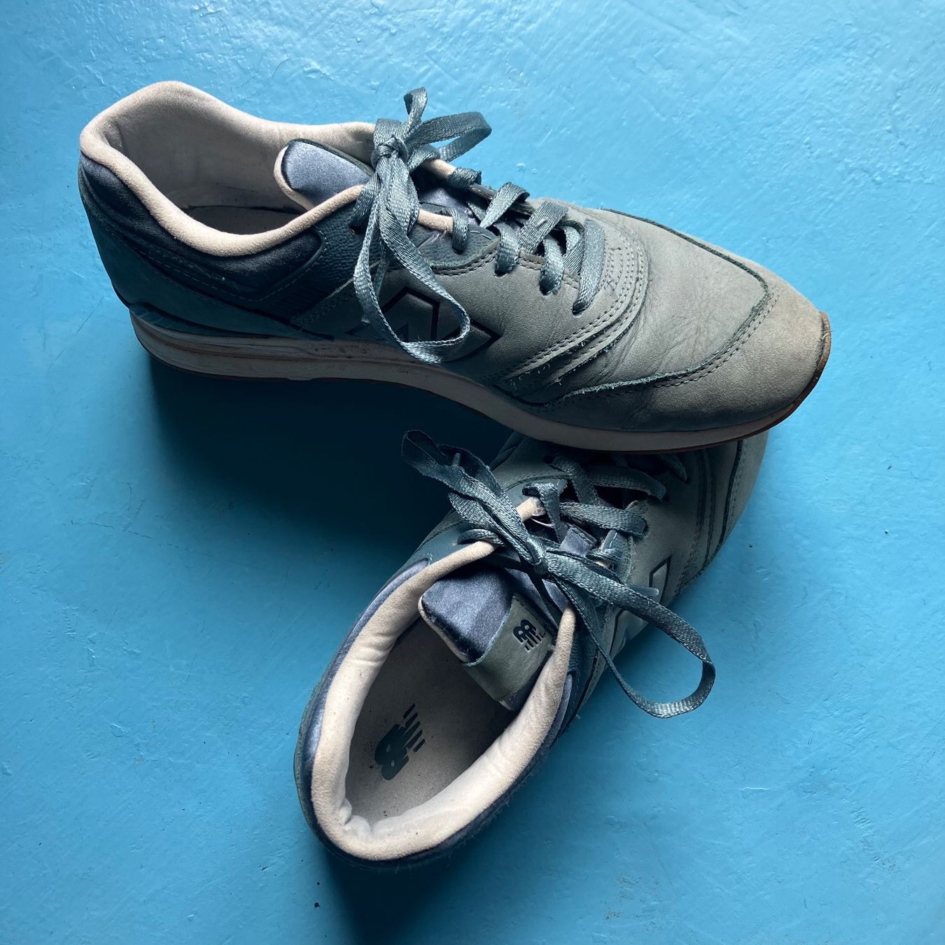 New Balance Scarpe da donna: New Balance 996 Nubuk hellblau Gr. 41 – Usato da Bern venduto da anjesdeberne 1