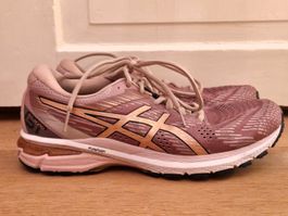 Asics GT 2000