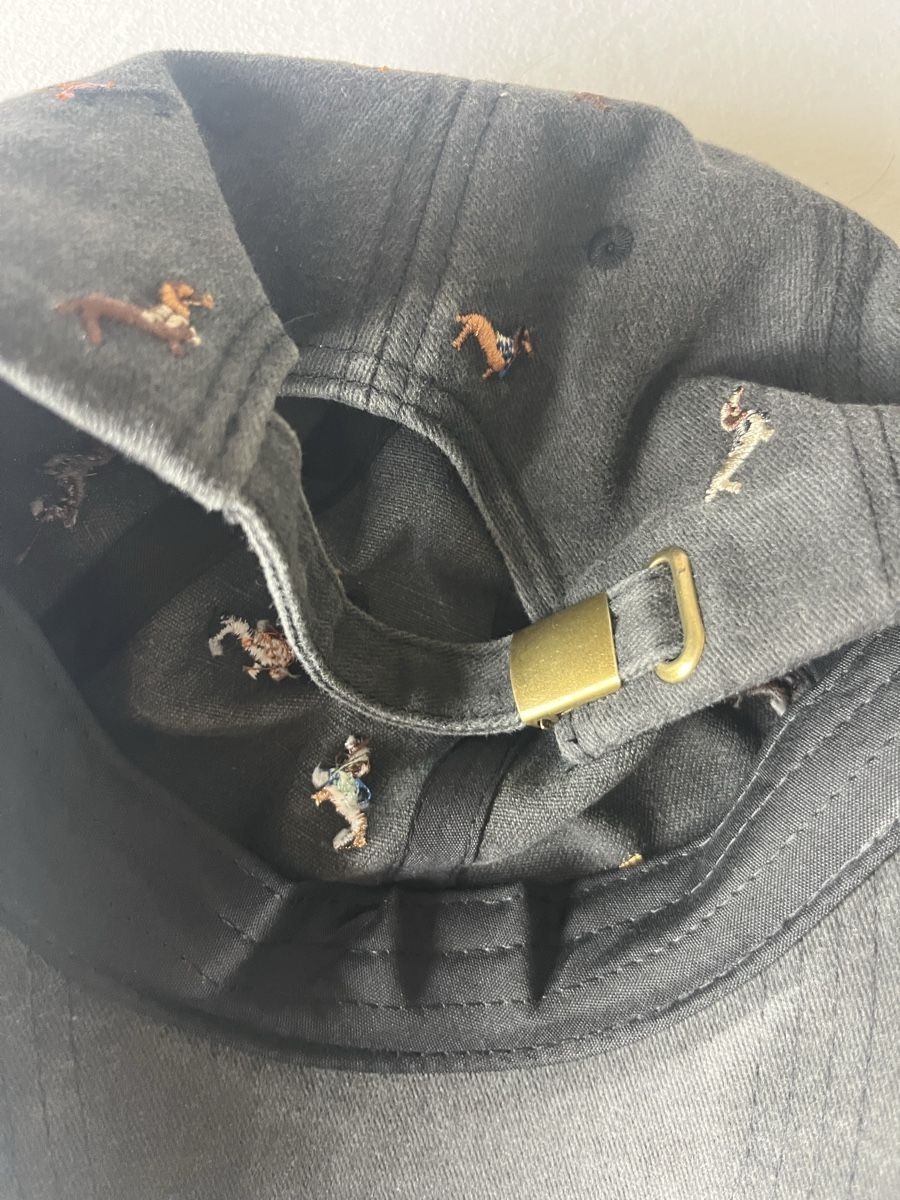 Hüte, Mützen & Caps: Baseball Cap mit Dackeln bestickt – Neu und originalverpackt aus Saanen von SoniaMichaela 2