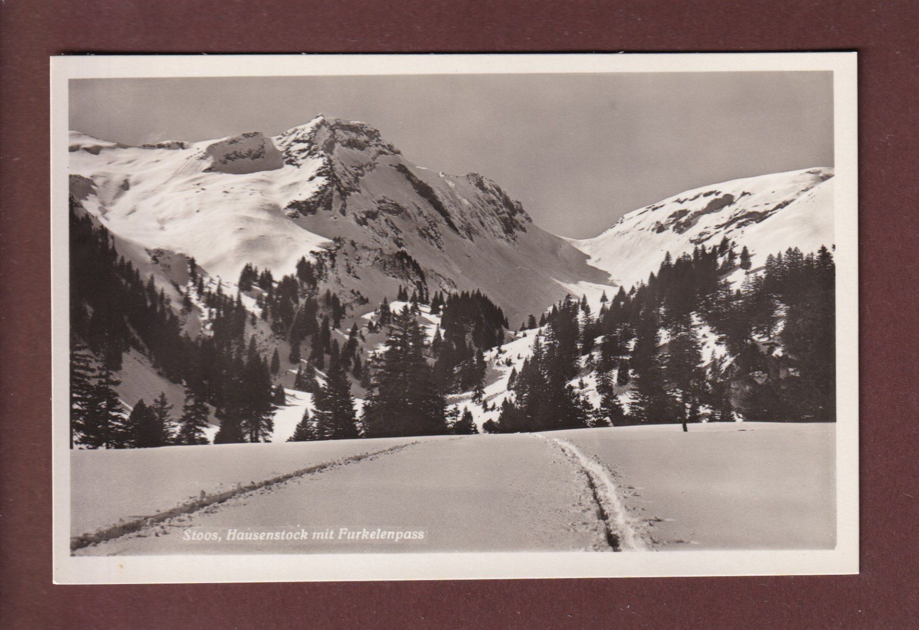 Cartoline postali: STOOS - Hausenstock - Furkelenpass – Usato da Pully venduto da nicecards