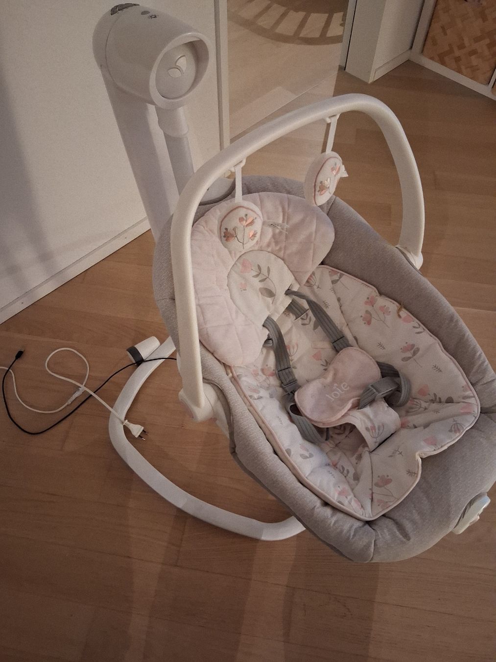 Joie Sdraiette & Sdraiette a dondolo: Joie Serina 2in1 Baby Swing – Usato da Kilchberg ZH venduto da Eric1000 2