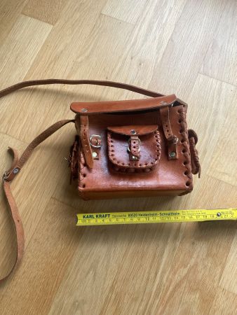 Schöne Echtlederhandtasche