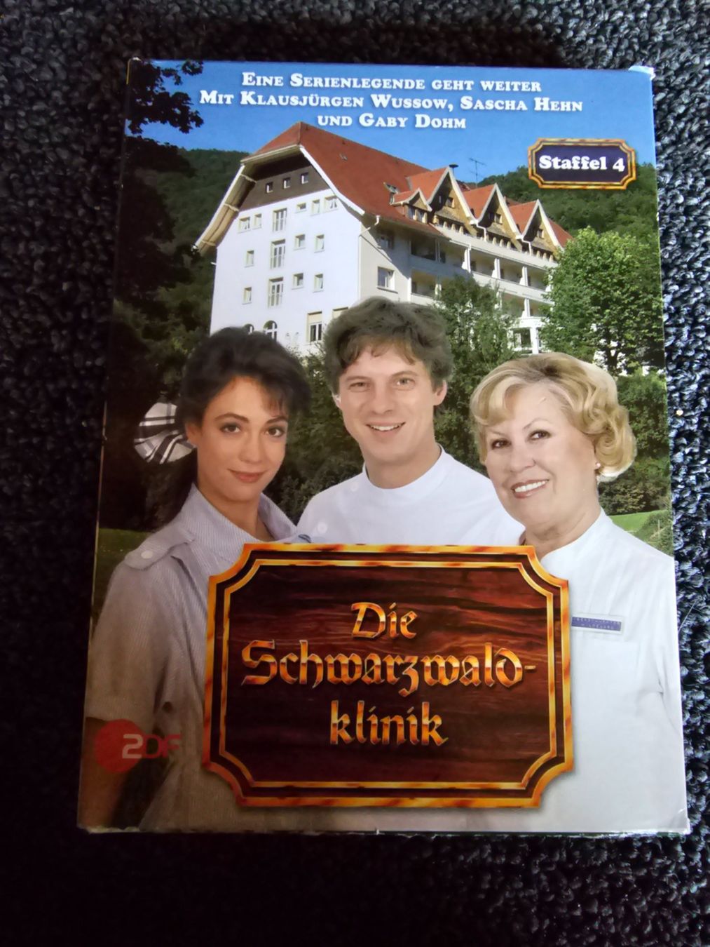 Tutti i DVDs: DIE SCHWARZWALDKLINIK STAFFEL 4 – Usato da Ruswil venduto da jan_bxl5