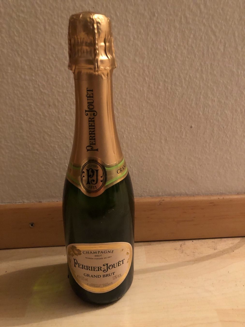 Vino: Champagner Perrier-Jouet Grand Brut375ML – Nuovo e nell'imballaggio originale da Wald ZH venduto da mlnt 8