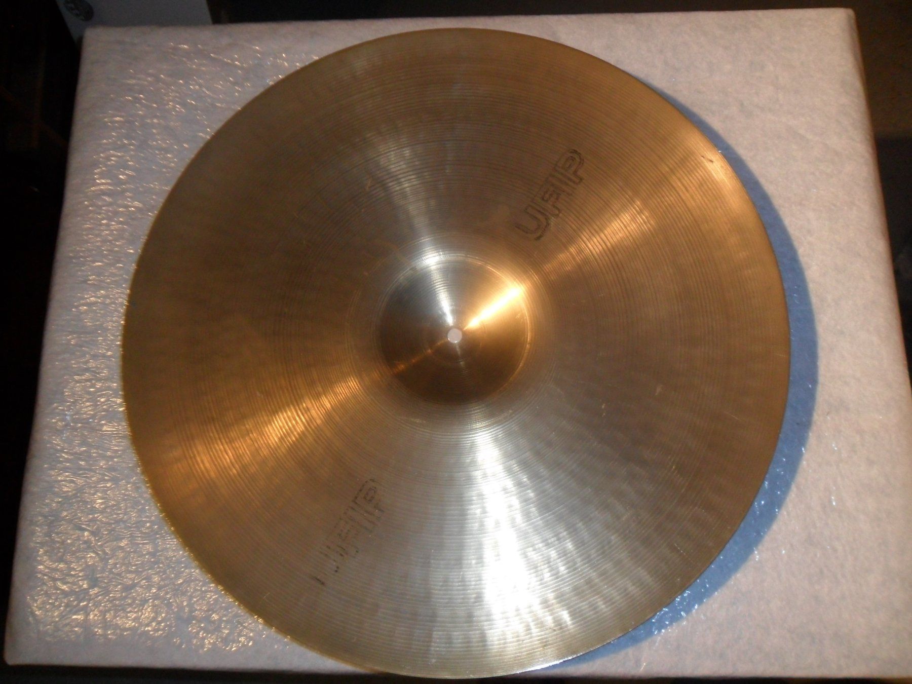 Strumenti musicali: UFIP Ride 20" Class Series – Usato da Aesch BL venduto da isc_85jd 3