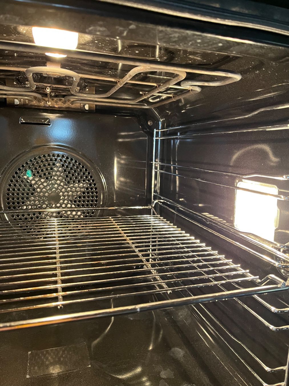 Miele Forni: MIELE Backofen mit Pyrolyse und Speisethermometer – Usato da Felsberg venduto da Memef 4