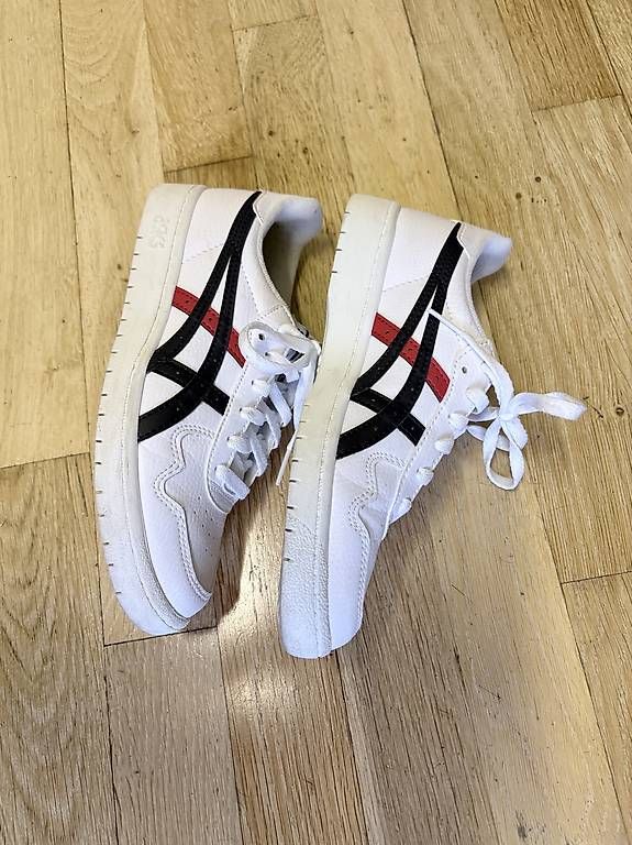 Asics Damenschuhe: Weisse Sneakers Asics – Gebraucht aus Basel von ale_vrd5 3