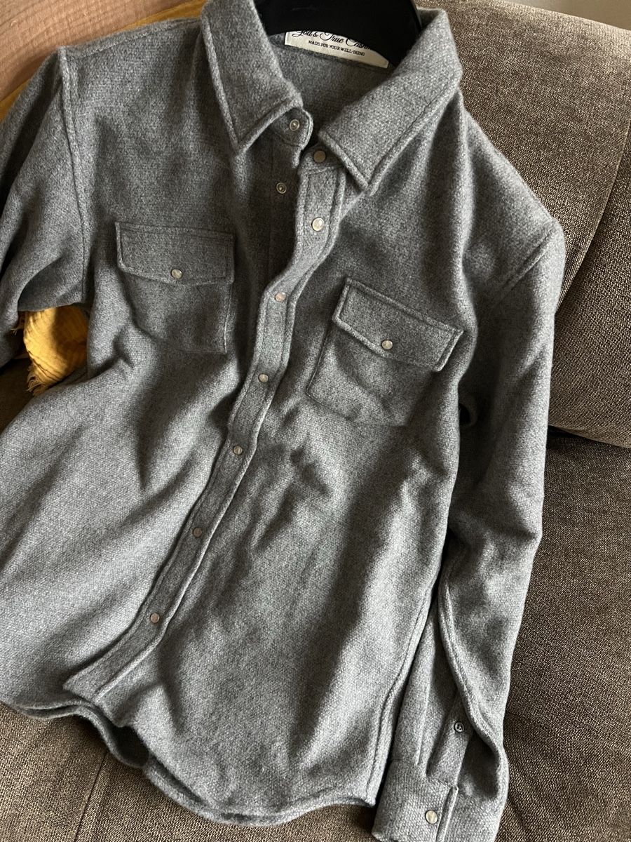 Camicie: God’s True Cashmere – Nuovo (secondo la descrizione) da Zürich venduto da Claus-Zr 6