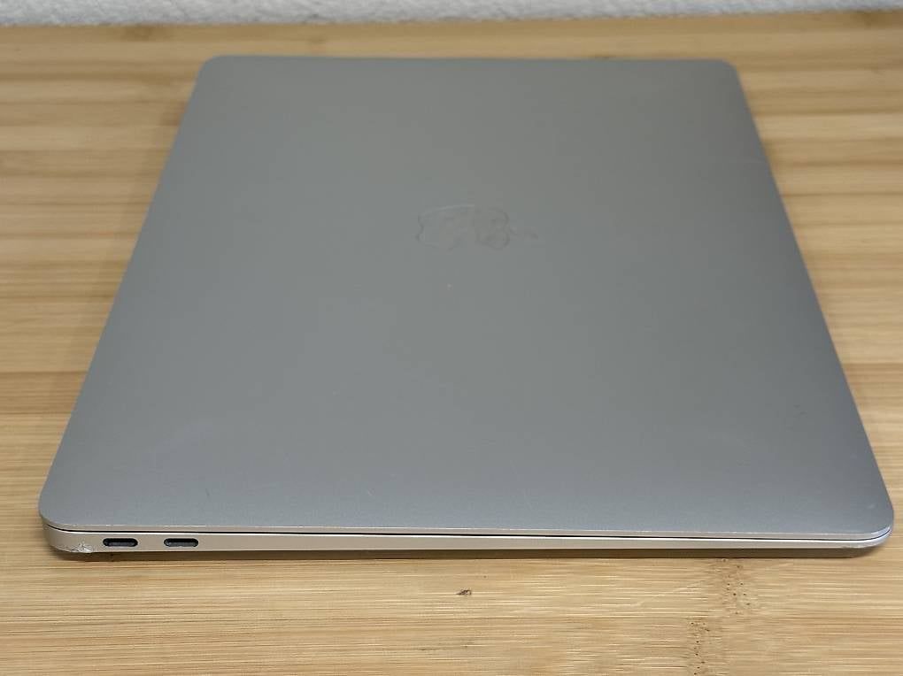 Portables: Macbook air M1 - 8Go ram  – D'occasion à La Chaux-de-Fonds par Honit 2