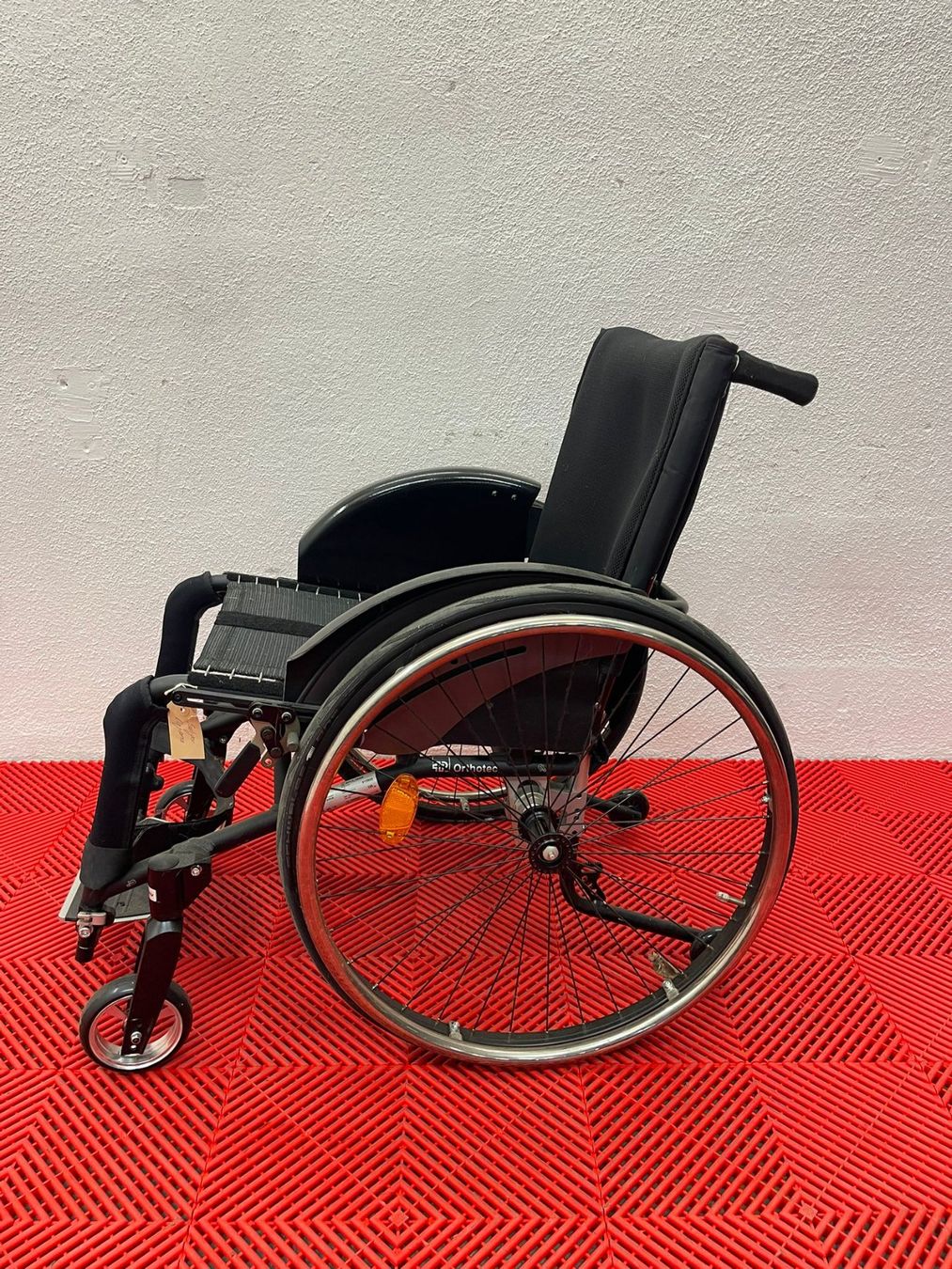 Sedie a rotelle: Rollstuhl Sport mit GFK / Polyester – Usato da Diessenhofen venduto da MotoshopZachmann