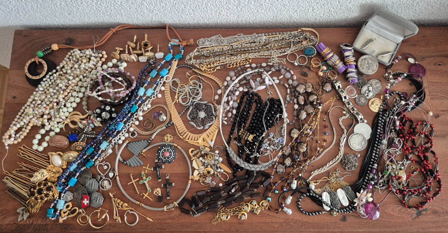 Sonstiger Schmuck: Schmuck - Modeschmuck Lot 3 – Gebraucht aus Zürich von Dalema13