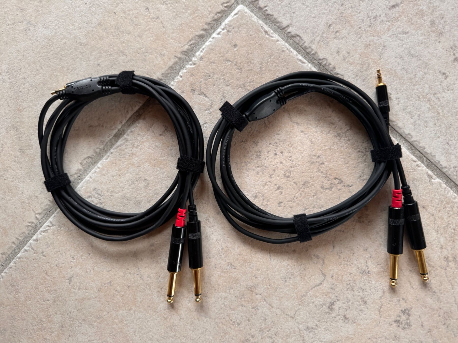 Cavi: Div. Audiokabel Stereo ( 12 Stk) – Usato da Jenaz venduto da Sandrobordoli 1