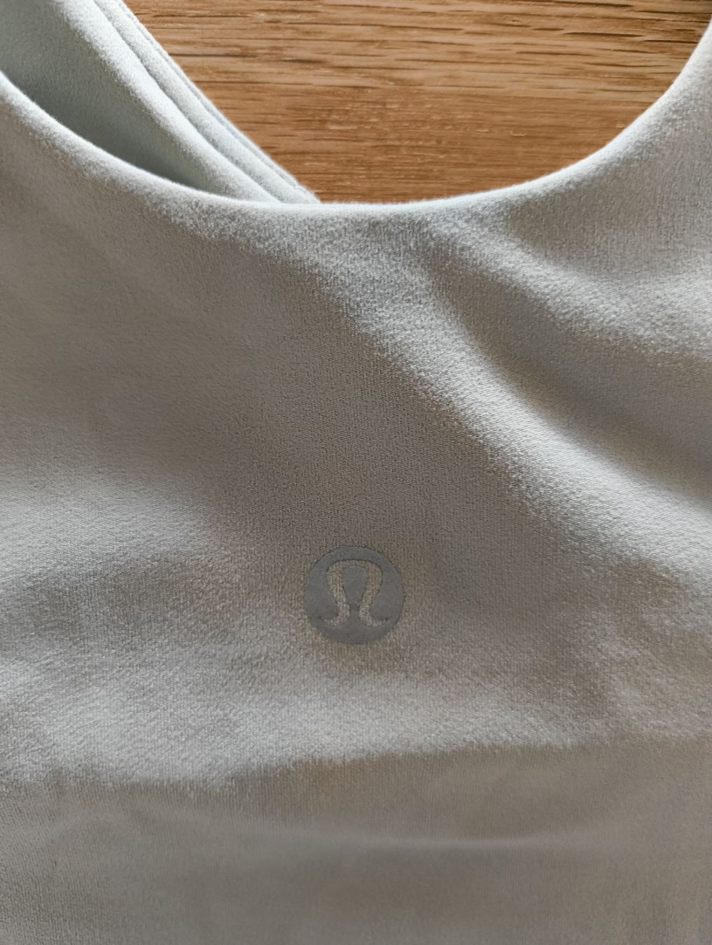 Lululemon Top: Lululemon Align Top Gr. 6 Farbę Jade Gray – Usato da Stein am Rhein venduto da DaOhana 1