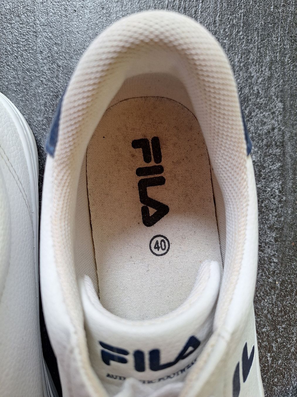 Fila Scarpe per ragazzi: Fila Turnschuhe Weiss Gr. 40 – Usato da Utzigen venduto da Velvet8 3
