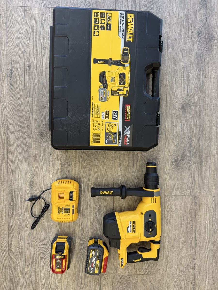Dewalt Tutti gli attrezzi: DEWALT DCH481X2 XR FLEXVOLT 54V  Perforateur SDS-Max – Nuovo e nell'imballaggio originale da Lausanne venduto da OFFICINA.shop 1