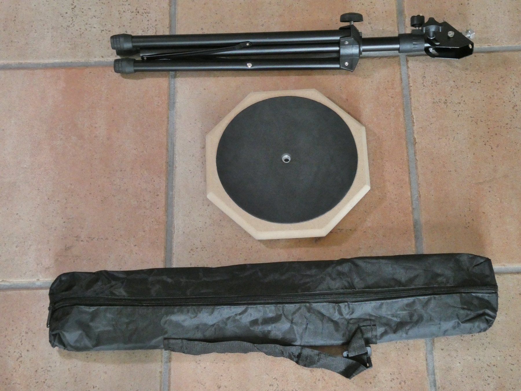 Musikinstrumente: Keepdrum Practice Pad 8" Blau + Stativ + Drumsticks + Tasche – Gebraucht aus Uetliburg SG von Viewsonicstar 5
