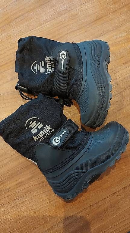 Scarpe per ragazzi: Kamik Winterstiefel Gr. 8 / EU Gr. 25 – Usato da Rotkreuz venduto da MASI17 1