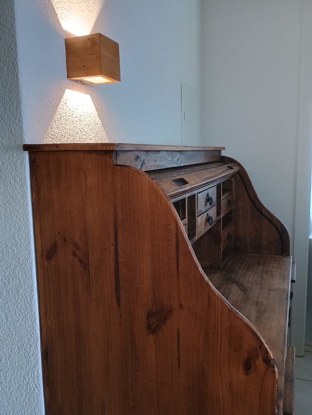 Schreibtische: Sekretär von WOLFMÖBEL – Gebraucht aus Schwarzenburg von pau_xty9 3
