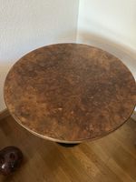 Einzelstück aus Rosenholz mit Handgeschmiedeten Fuss 