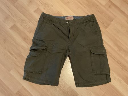 Shorts Petrol Industries olivegrün Grösse 164