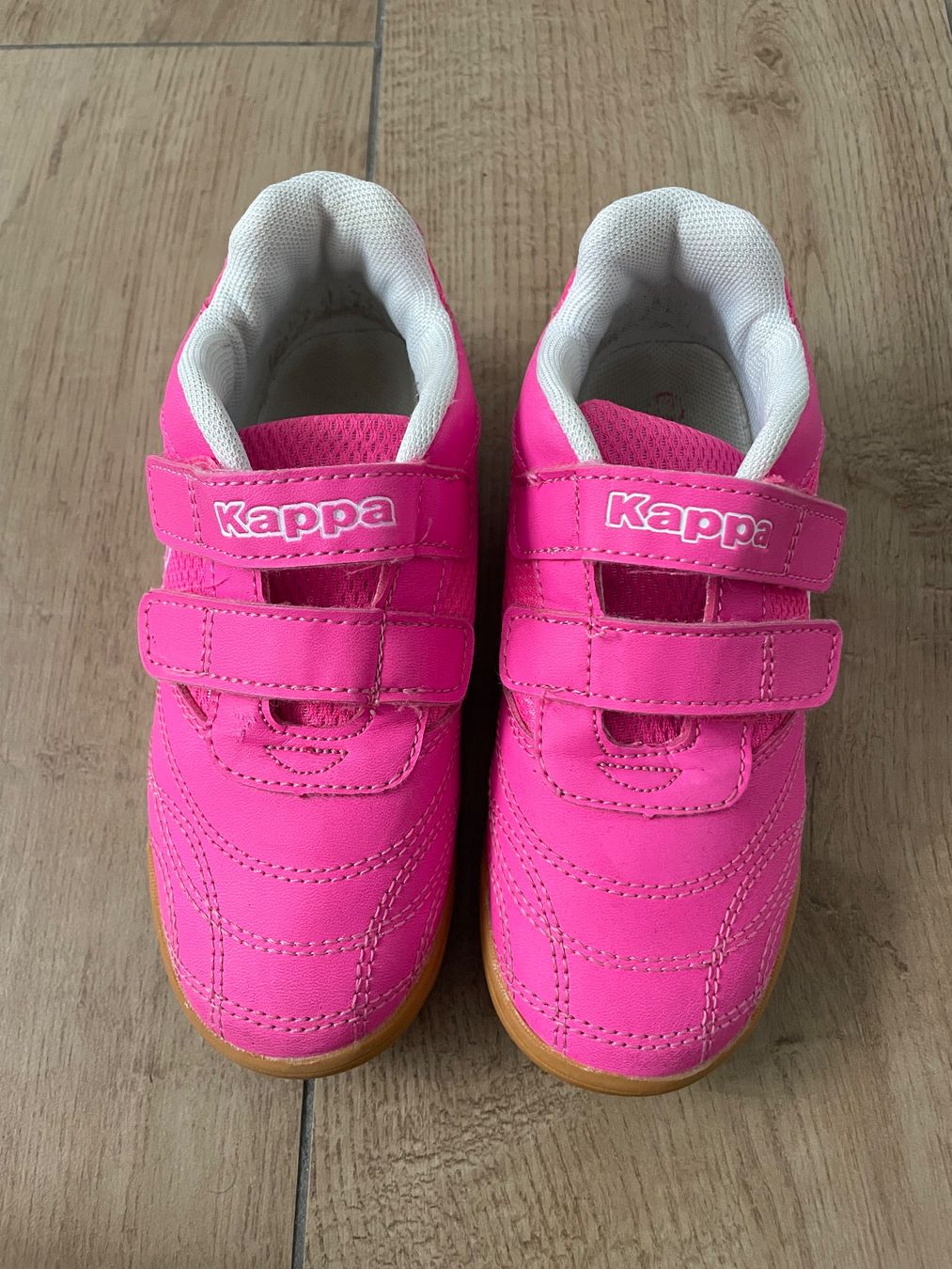 Kappa Scarpe per ragazze: Hallenschuhe von Kappa Gr. 29 – Usato da Waltenschwil venduto da hansnine 1