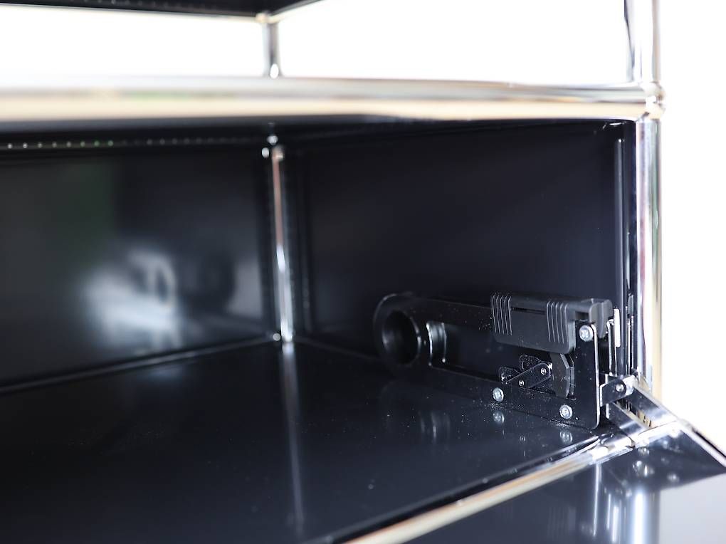 USM Cassettiere: USM Haller Sideboard Schwarz – Usato da Meinisberg venduto da atelier_TILIJA 7