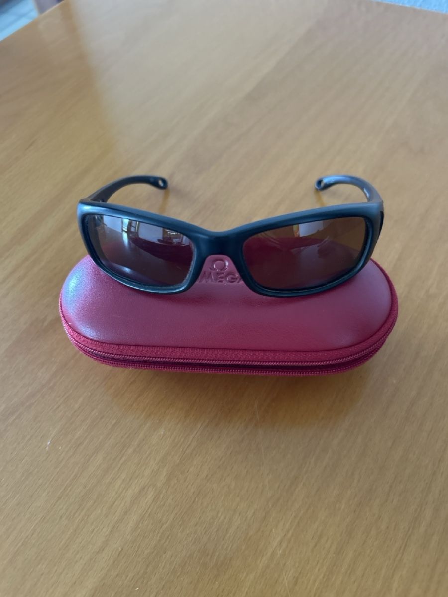 Brillen & Gläser: Sonnenbrille – Gebraucht aus Umiken von AzizaAmar20 1