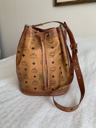 MCM Beuteltasche Cognac