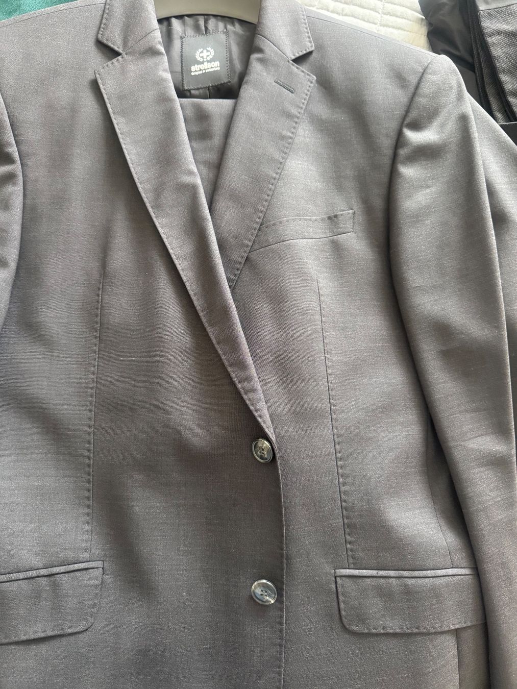 Strellson Anzüge: Strellson, Eleganter Anzug Gr. 48 – Gebraucht aus Zürich von Herbion1 3