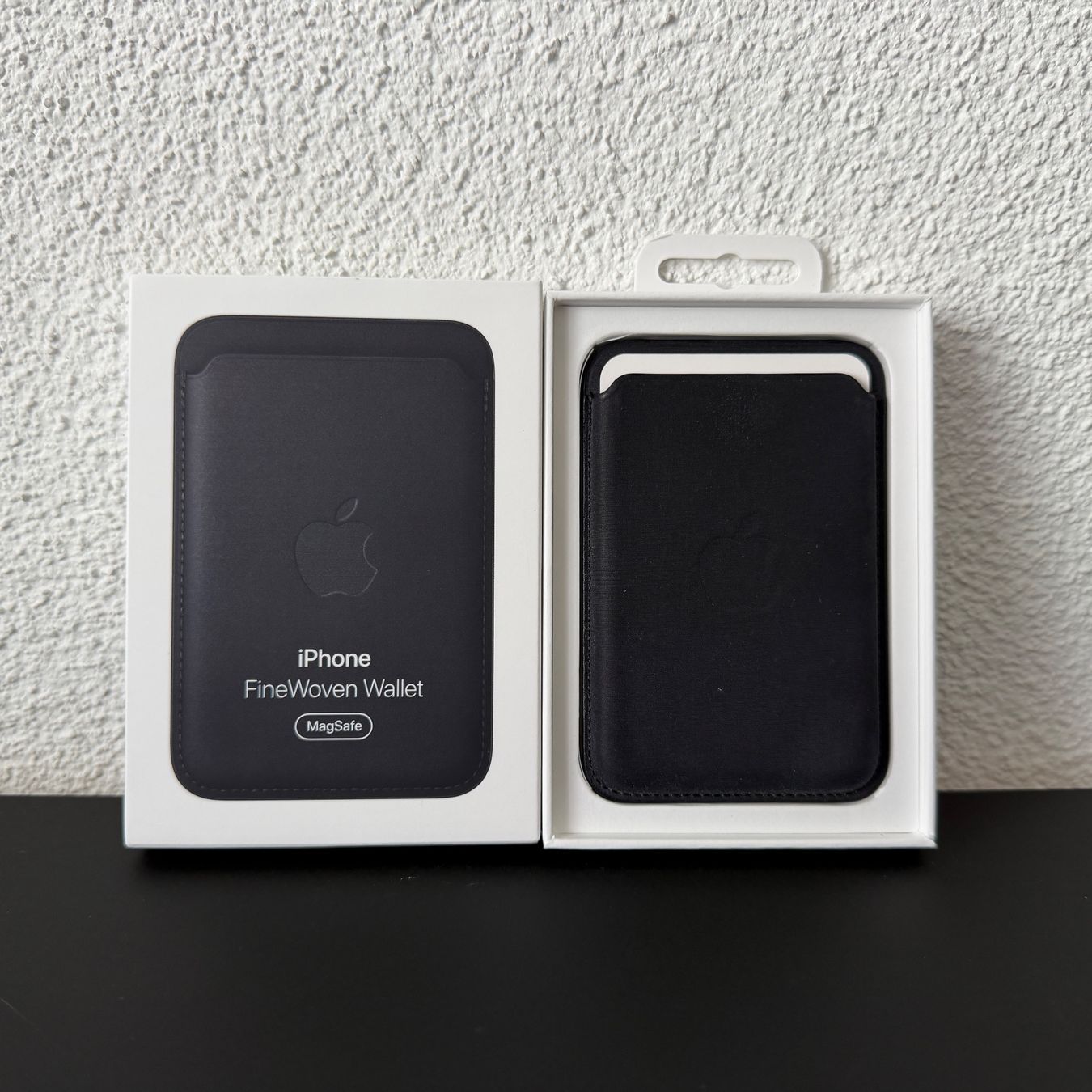 Portafogli: Apple | FineWoven Wallet | Schwarz – Usato da Tägerwilen venduto da Skillet 1
