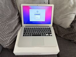 Macbook Air 13” (2017)