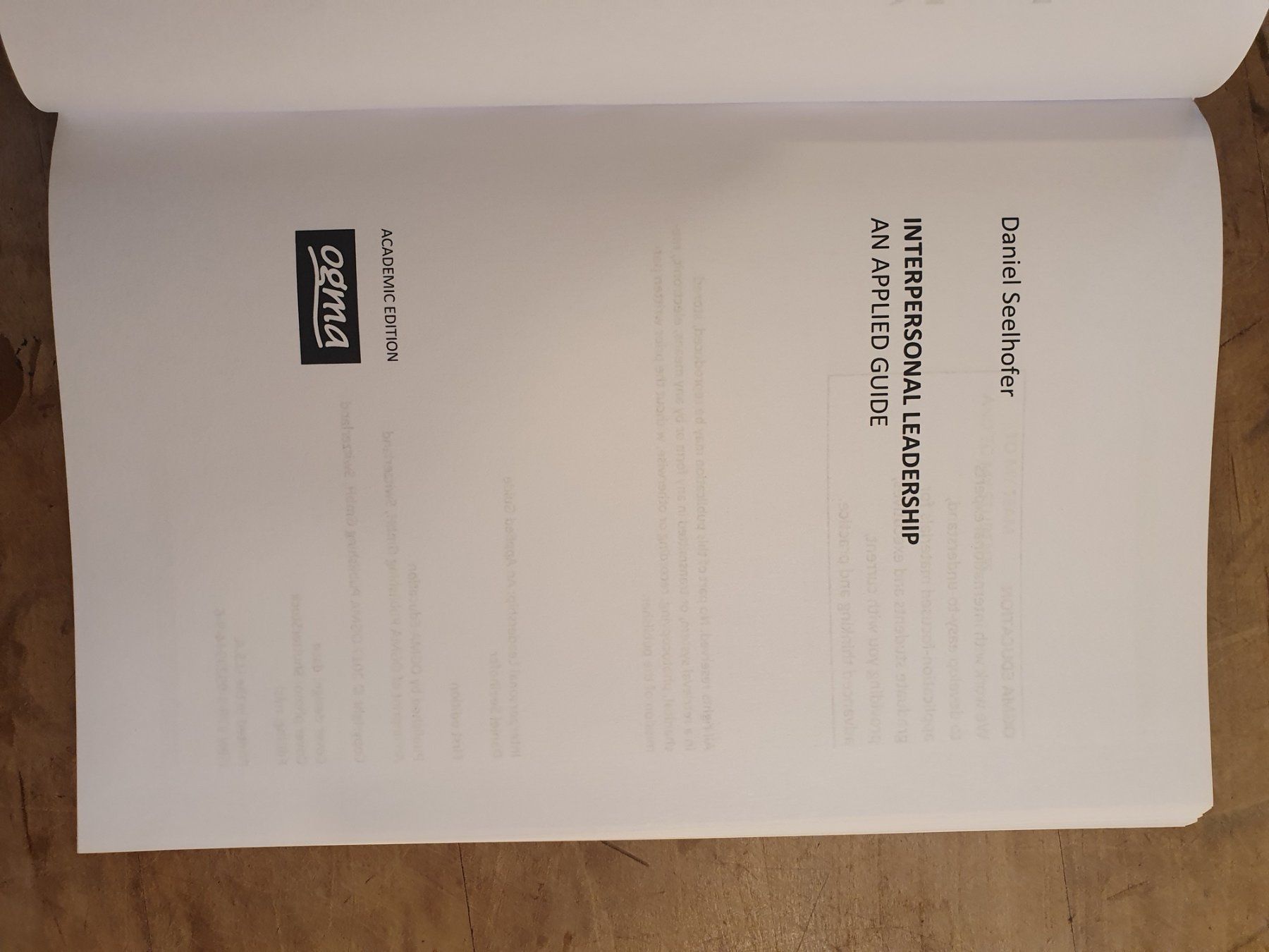 Libri: Interpersonal Leadership Daniel Seelhofer Ogma – Usato da Zürich venduto da loosebone 1