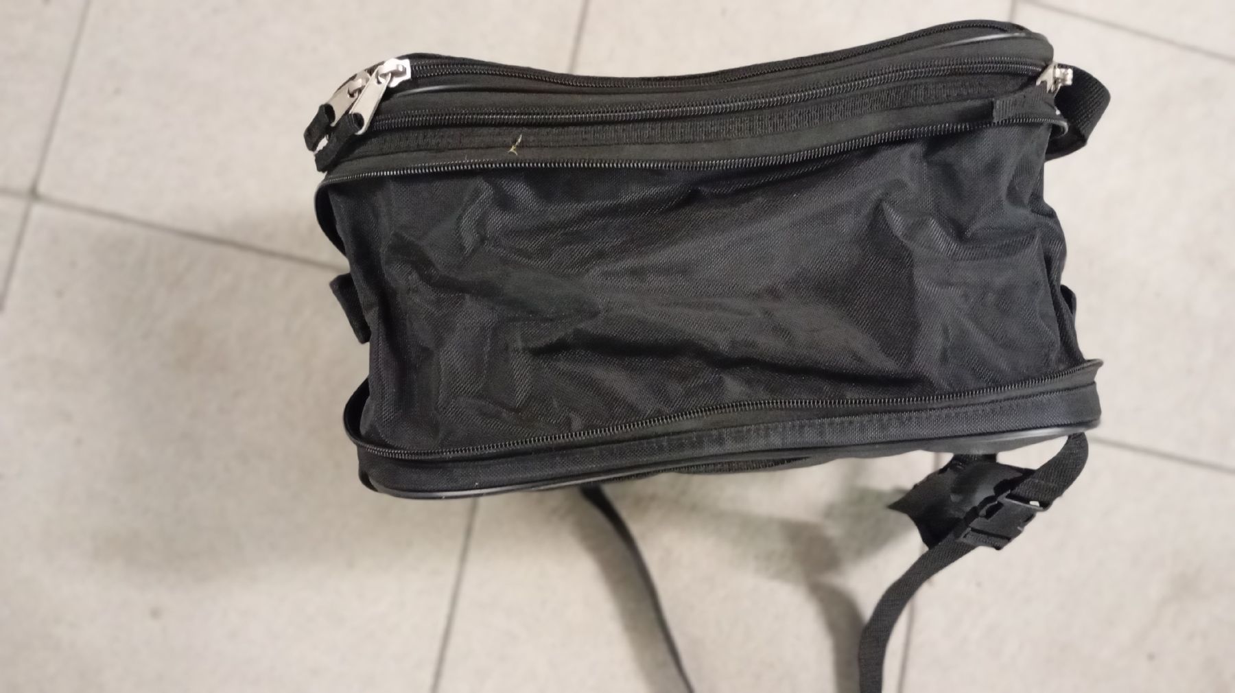 Zaini: Motorrad Tankrucksack – Usato da Lufingen venduto da Mogli007 3