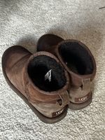 Braune UGG Boots Classic Mini, Gr. 37