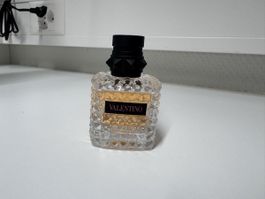 Valentino Donna Eau de Parfum 100ml neuwertig