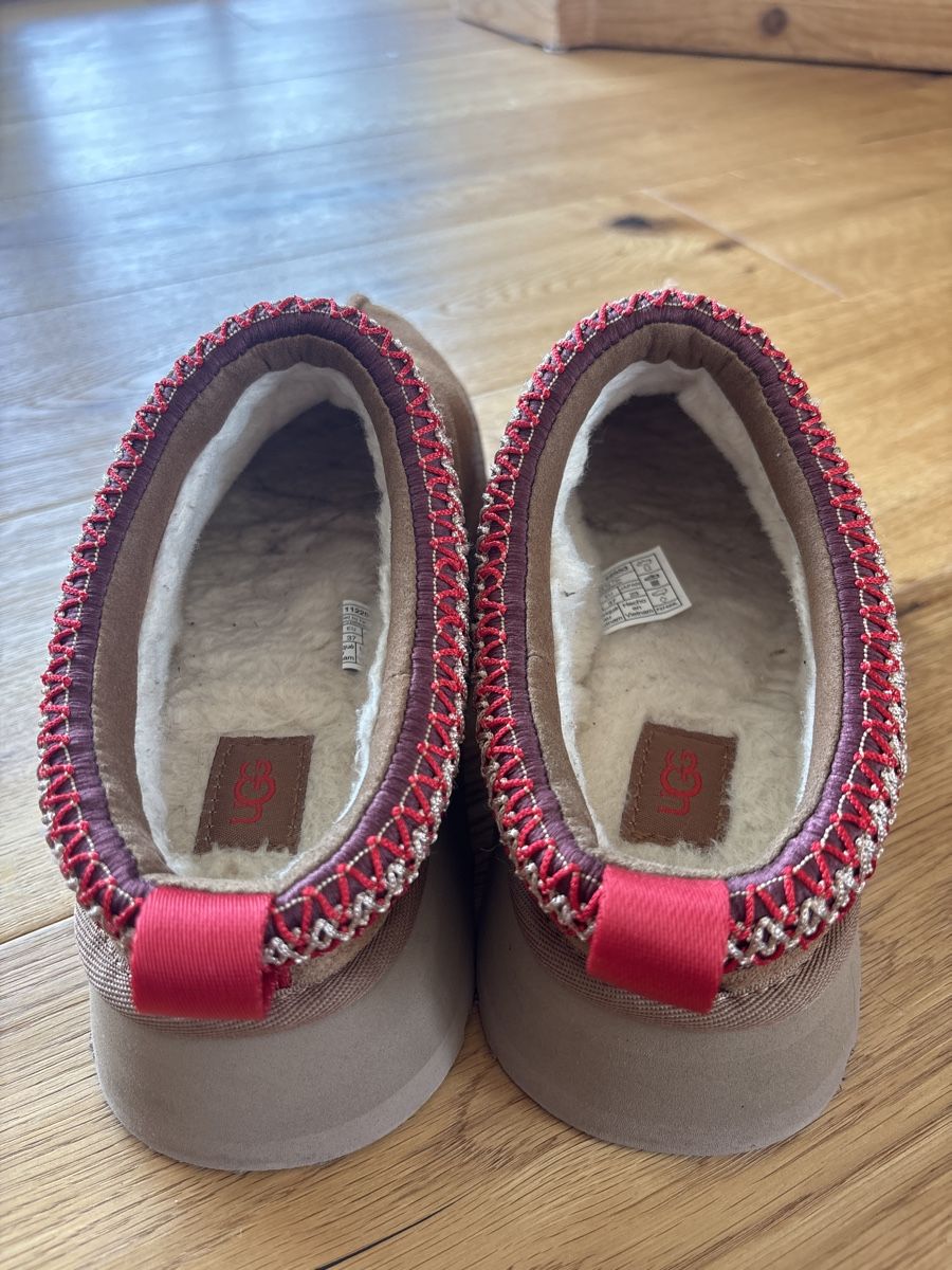 Ugg Scarpe da donna: UGG Tazz Schuhe Grösse 37 – Nuovo (secondo la descrizione) da Flums Hochwiese venduto da sluechi 1