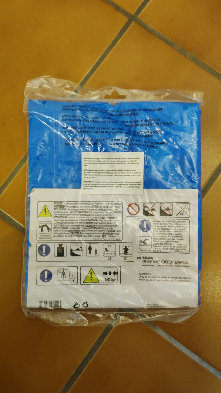 Matelas: Luftmatratze - Neu OVP – Neuf avec emballage d'origine à Reinach BL par chilller92 1