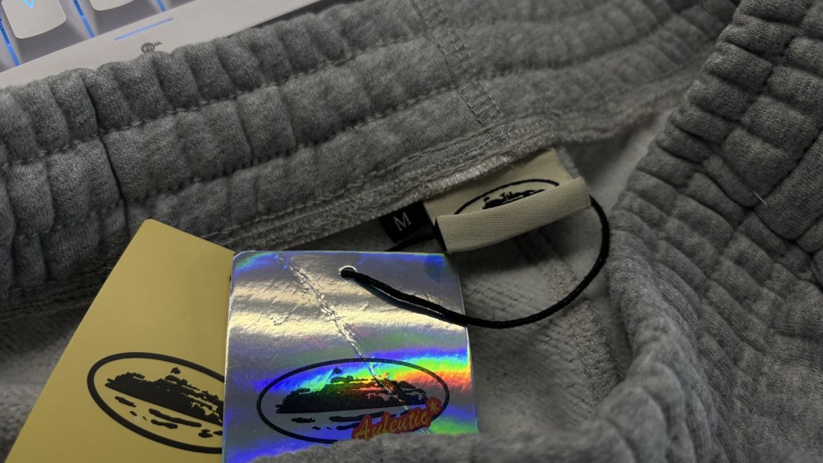 Corteiz Pantaloni: Corteiz Shorts Grey – Nuovo e nell'imballaggio originale da Münchenbuchsee venduto da ore_wlr9 4