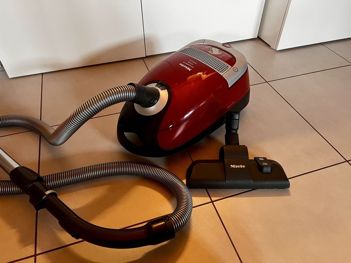 Miele Staubsauger & Zubehör: Miele Complete C2 – Gebraucht aus Winterthur von Concorde12 6