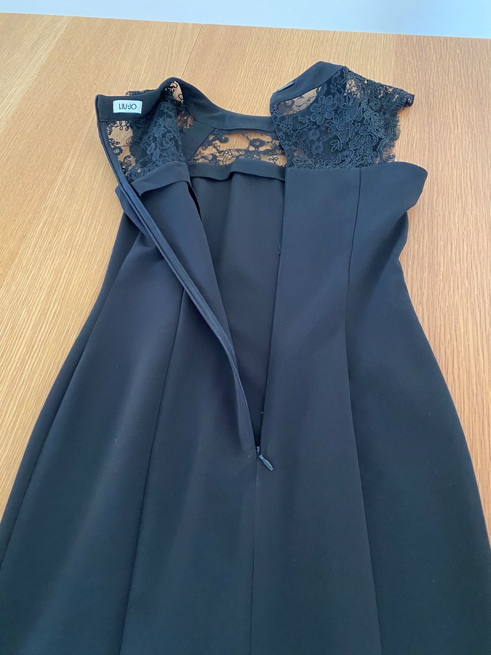 Liu Jo Vestiti: Kleid Liu Jo Size IT 40 – Nuovo (secondo la descrizione) da Wald ZH venduto da Gosia_N 5