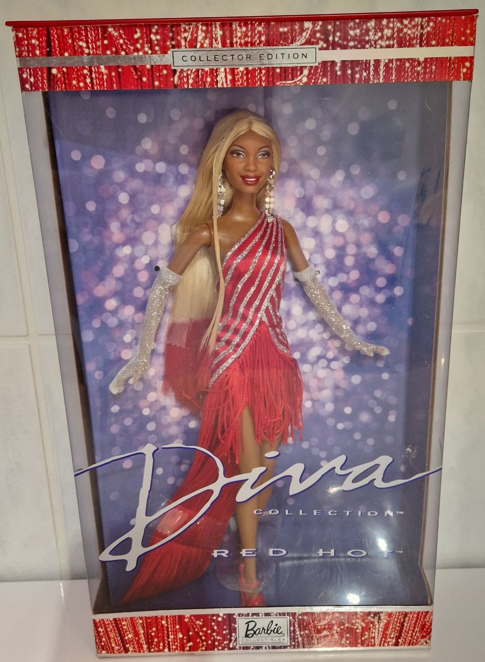 Figuren: Barbie Collector Edition Red Hot Diva Puppe – Neu und originalverpackt aus Büsserach von Syd2000 2