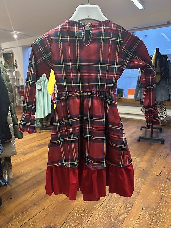 Lotti & Set di vestiti: Mädchen Kleider  – Usato da Andermatt venduto da Diadiusdiana 2