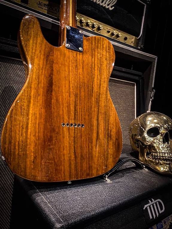 Fender Strumenti musicali: Fender telecaster rosewood 1985 – Usato da Montreux venduto da Alligator-AMPS 2