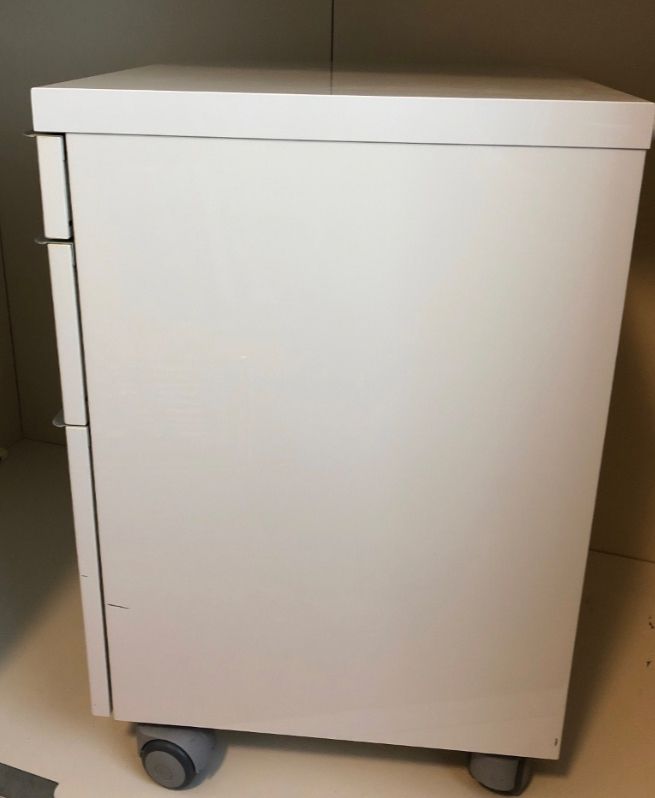 Ikea Banconi: Weisser Rollcontainer Ikea Besta Burs, 3 Schubladen. – Usato da Münchenstein venduto da Dibu11 2