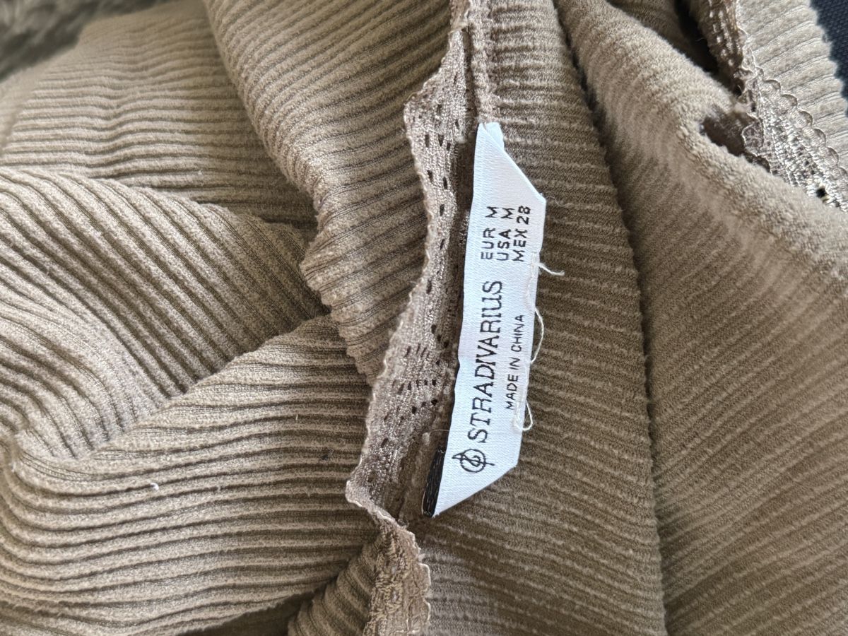 Stradivarius T-Shirts: Schönes Shirt – Gebraucht aus Niederuzwil von Lisascloset 2