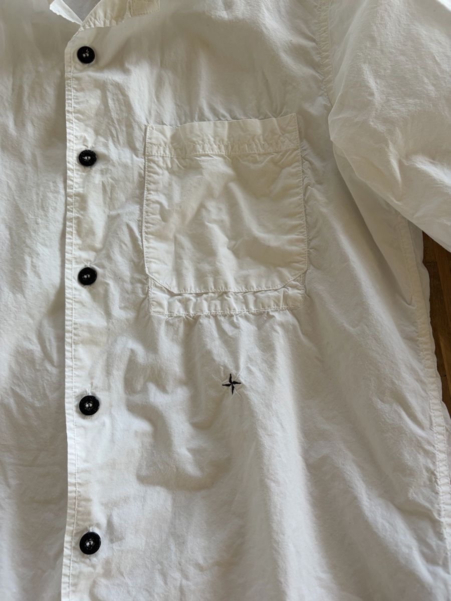 Camicie: Weisses Stone Island Hemd – Usato da Zürich venduto da Benutzter_name 2