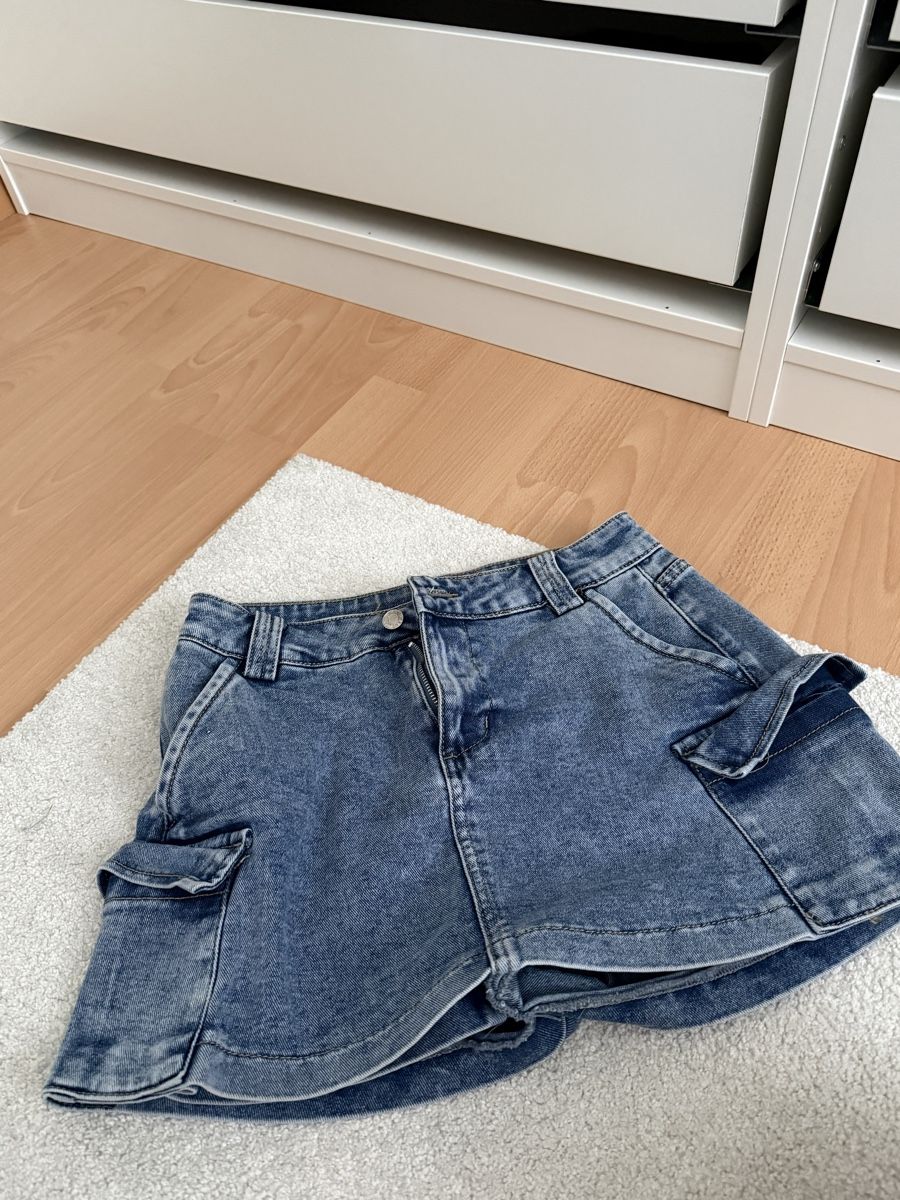 Jeans: Jeansshorts Damen Grösse 38 – Nuovo (secondo la descrizione) da Alpnach Dorf venduto da beauty87 1
