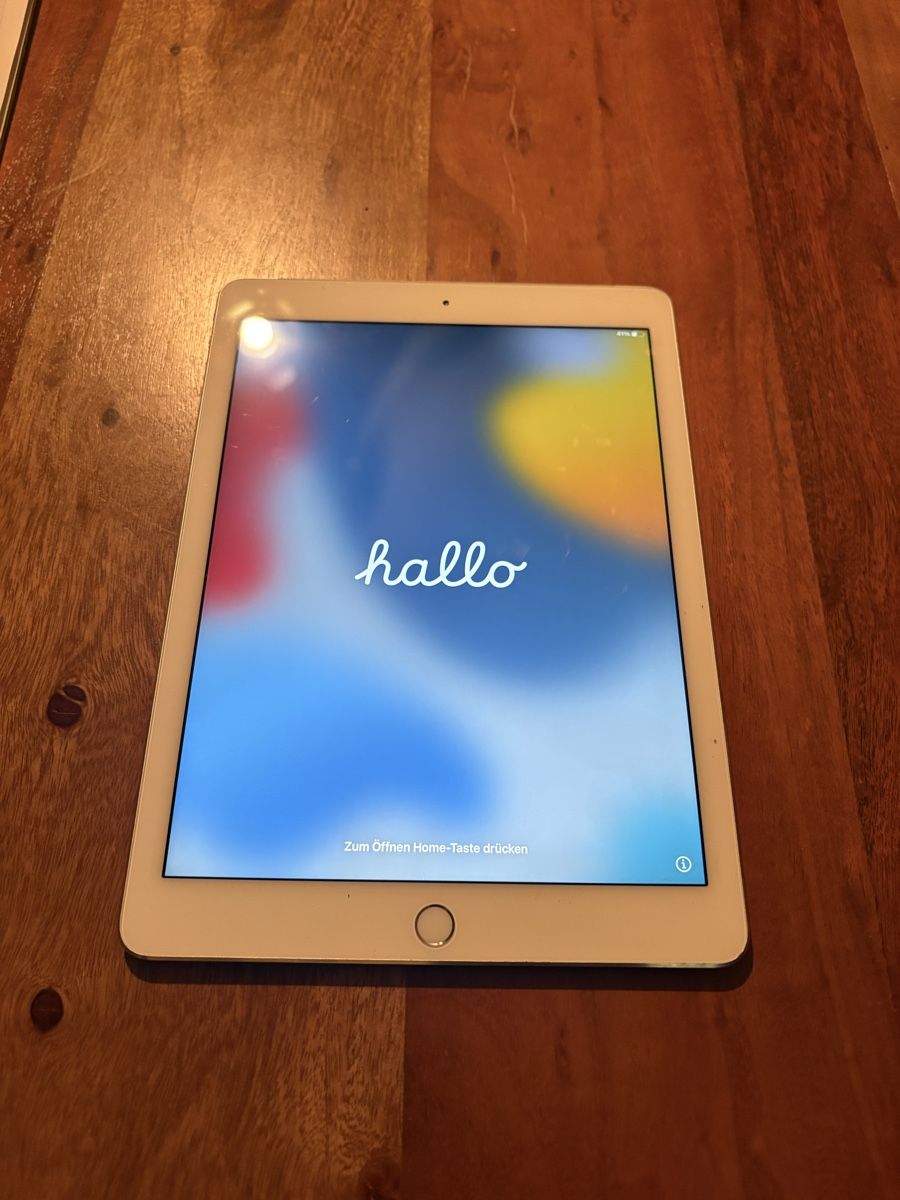 Apple Tablet PC: iPad Air 2 – Gebraucht aus Zürich von gbleisch