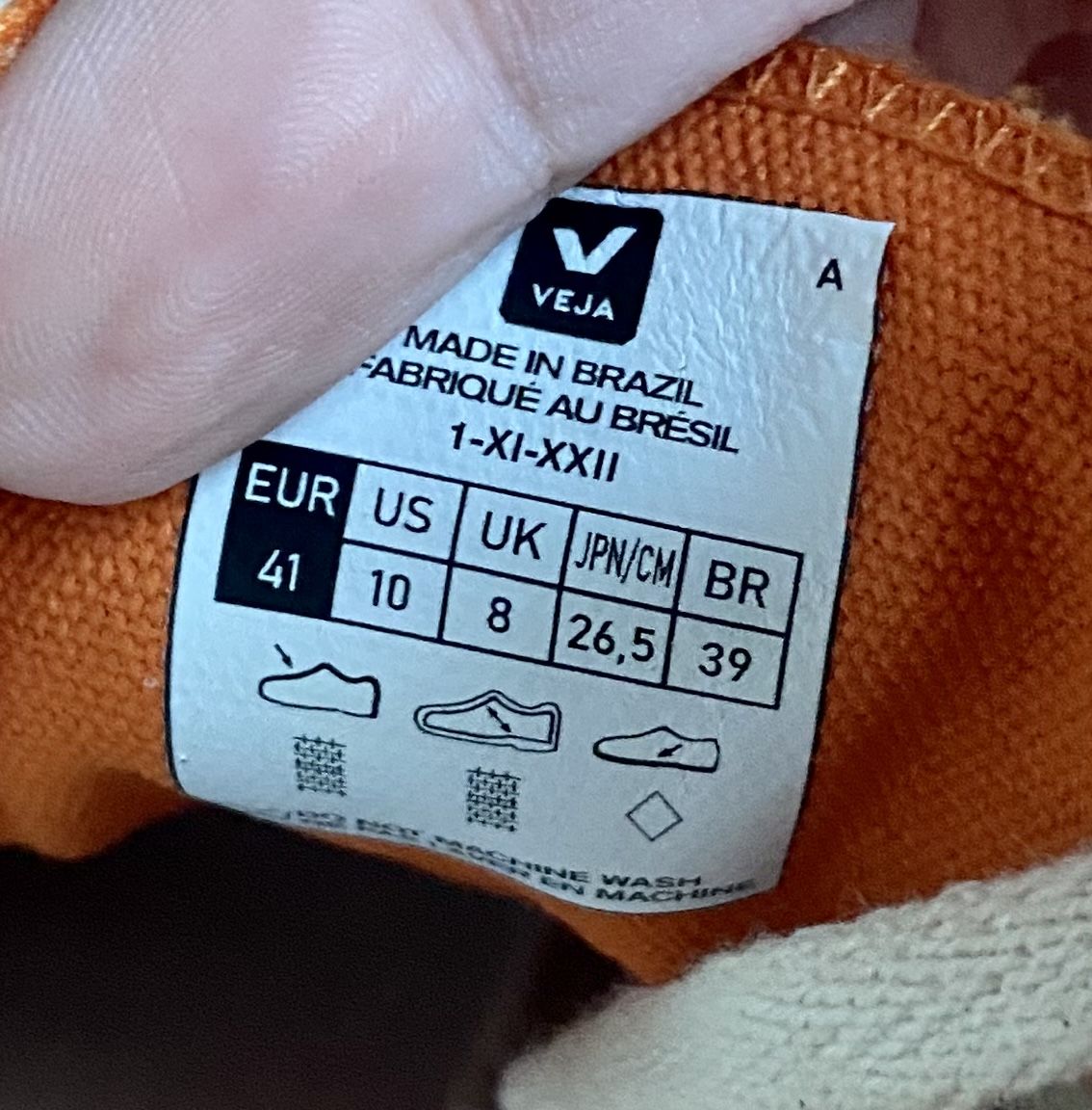 Veja Chaussures femmes: Baskets Veja orange pointure 41 – D'occasion à Lausanne par Vracorama 4