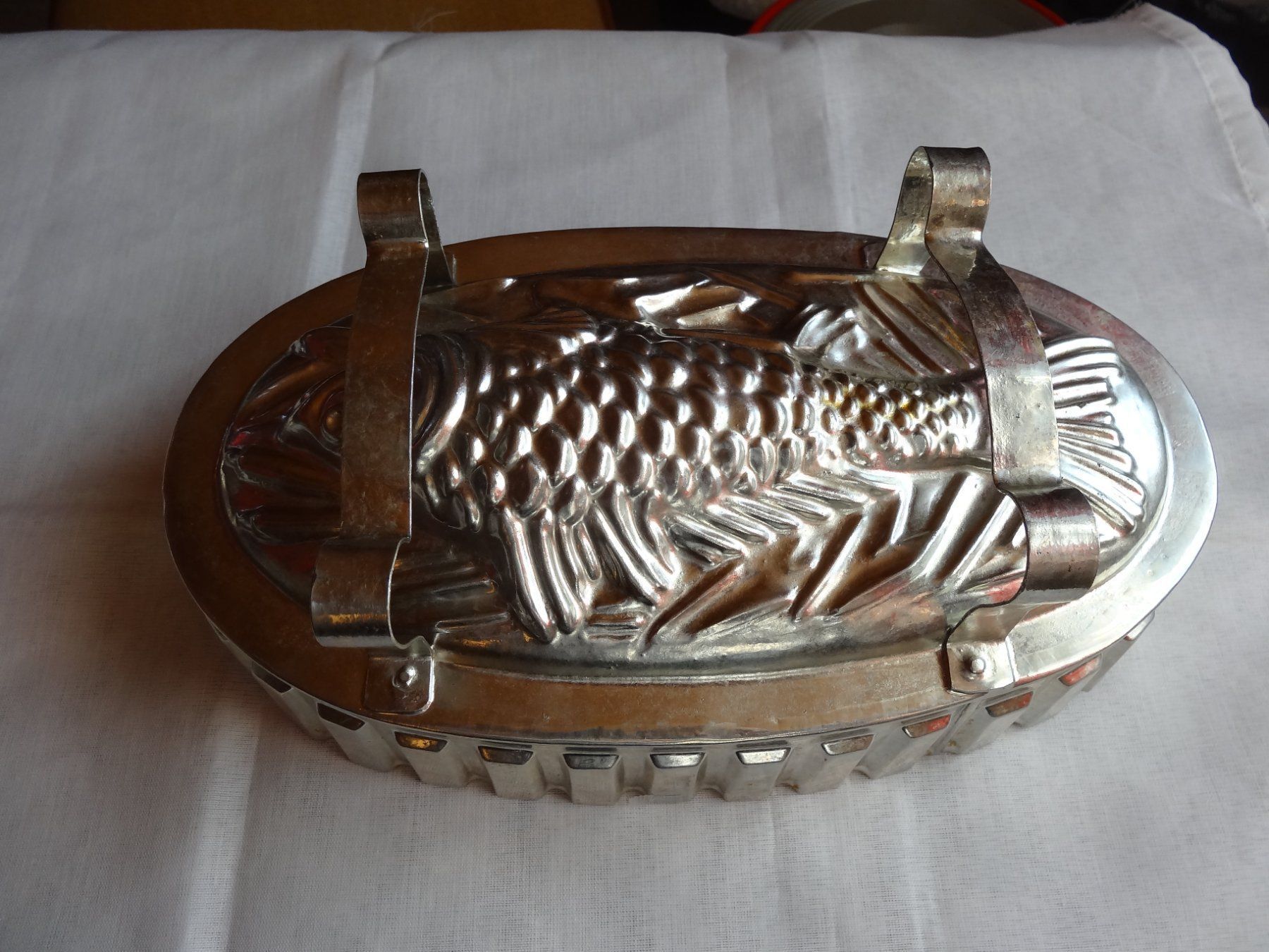 Moules à gâteaux: Fischform für Sulze oder zum Backen – D'occasion à Wallisellen par Vreni-47 1